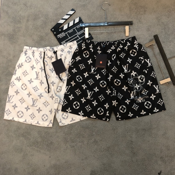 ブランドハーフパンツ正面デザイン